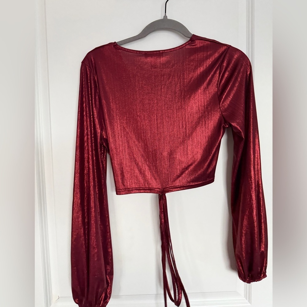 Privy Shimmering‎ Red Knot Crop Top - Picture 4 of 9